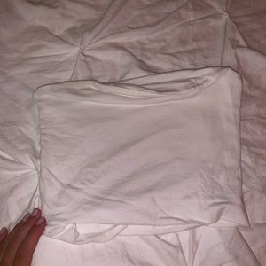 Brandy Melville tuve top